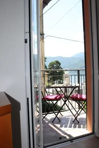 In Centro Ca' Leandro Vista * Lierna