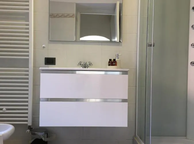 In Centro Ca' Leandro Vista ליירנה