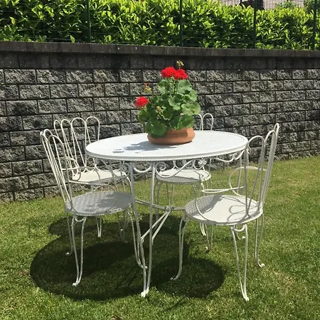 In Centro Ca' Leandro Vista Dom wakacyjny Lierna