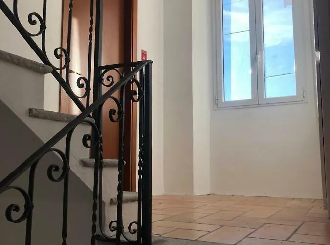 In Centro Ca' Leandro Vista ليرنا